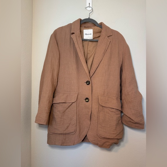 Madewell Cotton-Linen Relaxed Larsen Blazer in the color Faded Earth - Picture 3 of 9